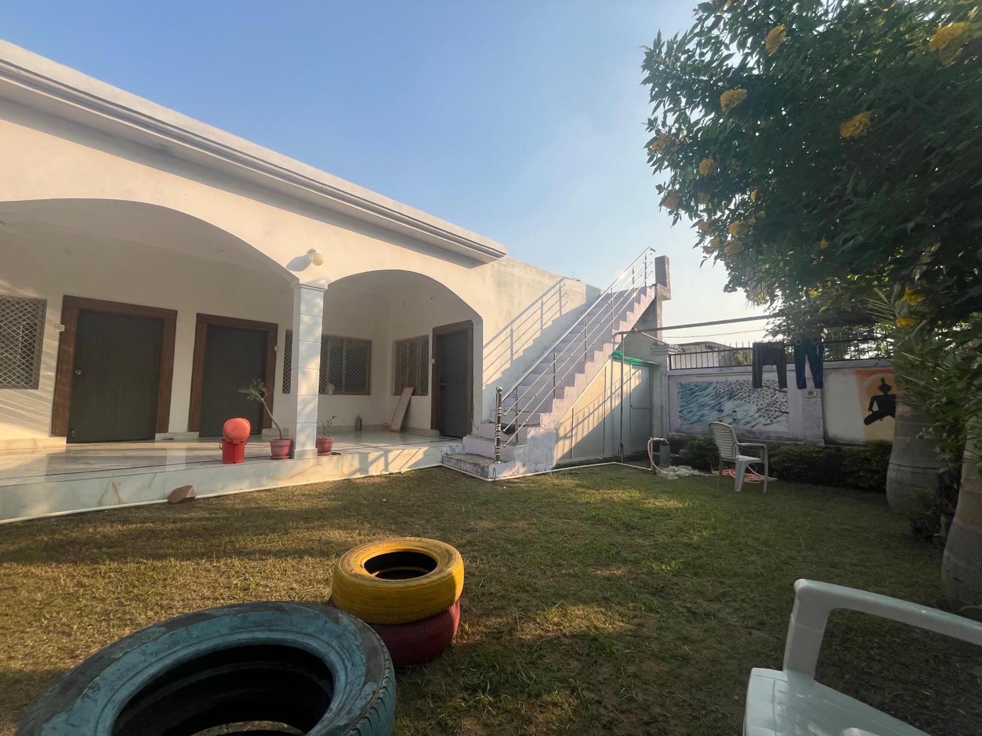 Sunrise Bed & Breakfast 克久拉霍 外观 照片